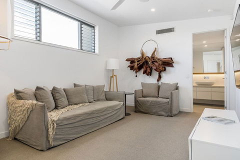 Your Luxury Escape â€“ Maison De Belongil - Yamba Accommodation 3