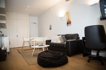 Modern Apartment With Pool & Spa - Yamba Accommodation 5