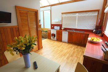 At The Beach Stanley - Yamba Accommodation 2