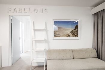 1 BR Park Breathtaking Sydney Skyline - Yamba Accommodation 3