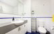 Stylish Inner City Apartment - thumb 2