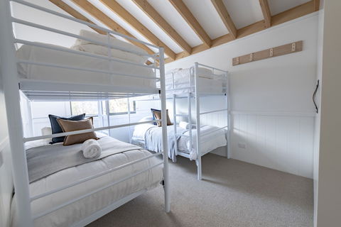 Discobulous 7 - Yamba Accommodation 1