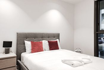 Zenith Melbourne Central - Yamba Accommodation 3