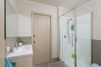 The Executive B & B - Yamba Accommodation 6