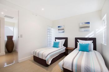 Cotton Beach Forty Four Roof Top - Yamba Accommodation 5
