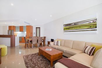 Cotton Beach Forty Four Roof Top - Yamba Accommodation 1