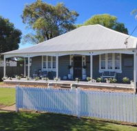 Edgeworth Street Manor - Yamba Accommodation