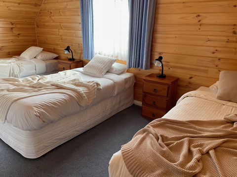 Dunes - Elegant Beach Villa With Huge Swim Spa - Yamba Accommodation 5