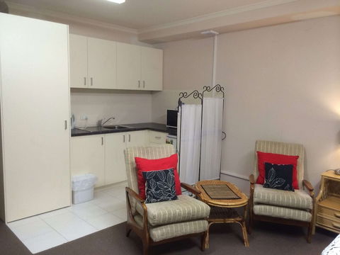 Box Hill Studios 4 At Canterbury Gardens - Yamba Accommodation 3