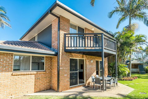 Bayside Court Apartments - Yamba Accommodation 4