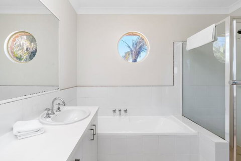 Bayside Court Apartments - Yamba Accommodation 7