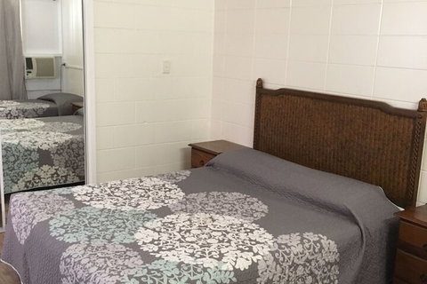 A1 Inn The City - Yamba Accommodation 7