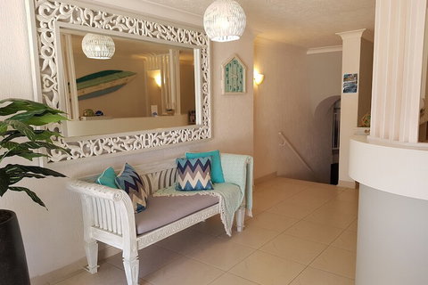 Surfers Chalet - Yamba Accommodation 1