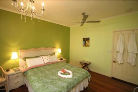 Noosa Country House - Yamba Accommodation 5