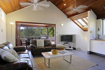 A PERFECT STAY - Clarkes Beach Villa - Yamba Accommodation 0