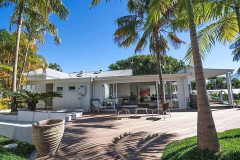 Byron Springs - Yamba Accommodation 7