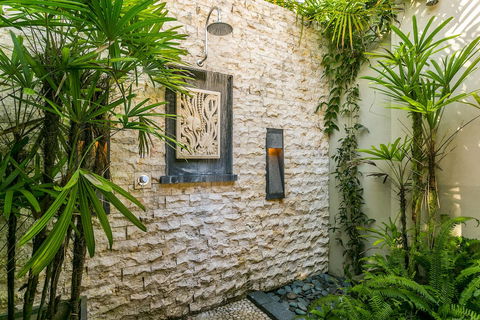 Your Luxury Escape - Amala Villa - Yamba Accommodation 5