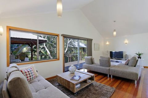 Blue Bliss - Yamba Accommodation 0