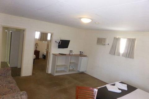 Hilltop Motel - Yamba Accommodation 6