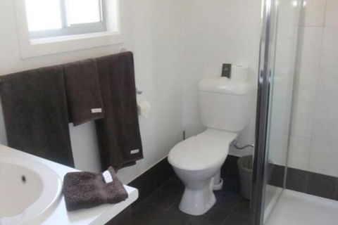 Maison De Chocolate - Yamba Accommodation 3