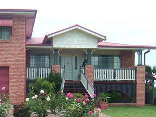 Ayr Bed & Breakfast On McIntyre - Yamba Accommodation 1