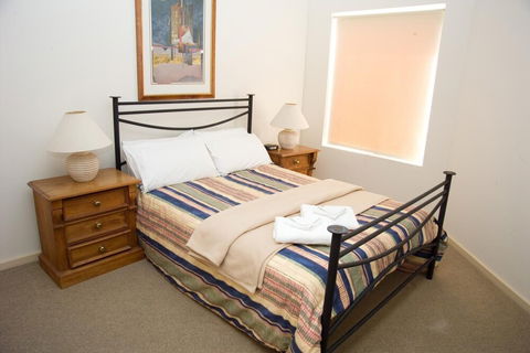 Carrington Gardens Apartments - Yamba Accommodation 4