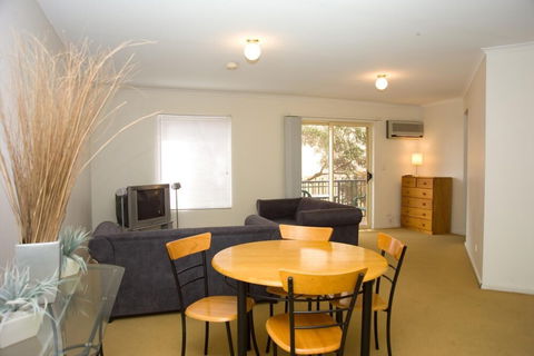 Carrington Gardens Apartments - Yamba Accommodation 6