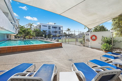 Elouera Tower Beachfront Apartments - Yamba Accommodation 6