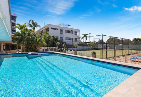Elouera Tower Beachfront Apartments - Yamba Accommodation 5