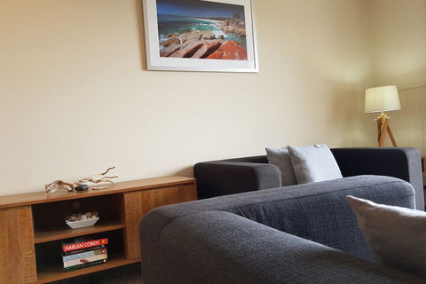 Blue Seas Holiday Villas - Yamba Accommodation 7