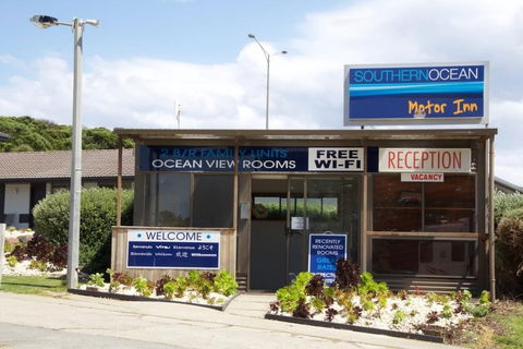 Southern Ocean Motor Inn - Yamba Accommodation 3