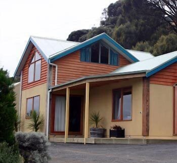 Eastern Reef Cottages - Yamba Accommodation 1