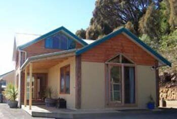 Eastern Reef Cottages - Yamba Accommodation 6
