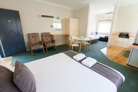 Jasmine Lodge Motel - Yamba Accommodation 3
