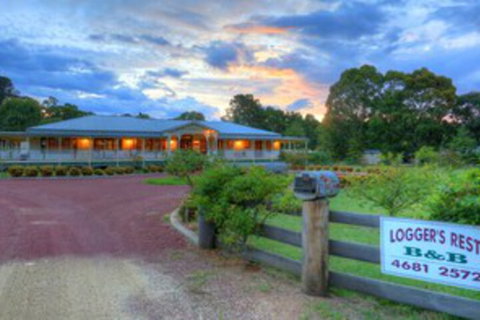 Logger's Rest - Yamba Accommodation 0