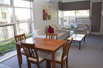 Central Shepparton Apartments - Yamba Accommodation 4