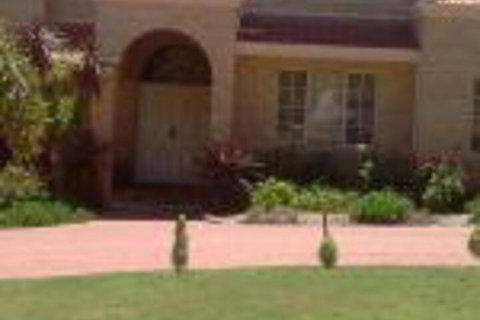 Marys Bed & Breakfast - Yamba Accommodation 0