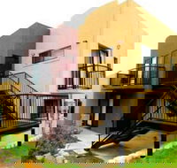 Amberoo Apartments Tamworth - Yamba Accommodation