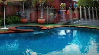 Courtyard Motor Inn - Yamba Accommodation 2