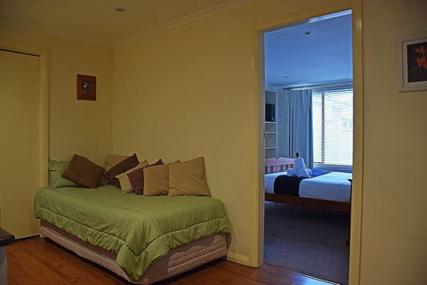 Cole House Apartments - Yamba Accommodation 7