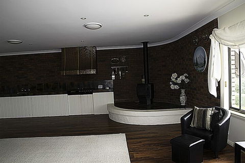 Cole House Apartments - Yamba Accommodation 4