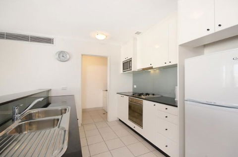 Astra Apartments Sydney Kent Street - Yamba Accommodation 3