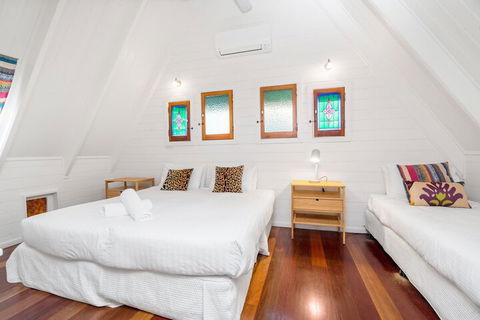 A PERFECT STAY - Longhouse - Yamba Accommodation 2