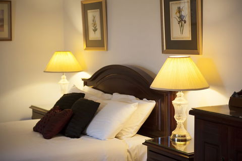 Cobb & Co Court Boutique Hotel - Yamba Accommodation 0