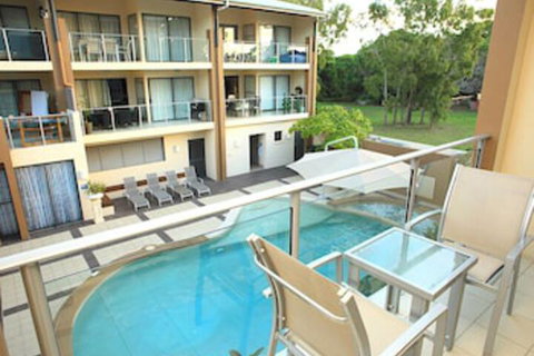 Eden By The Bay - Yamba Accommodation 5