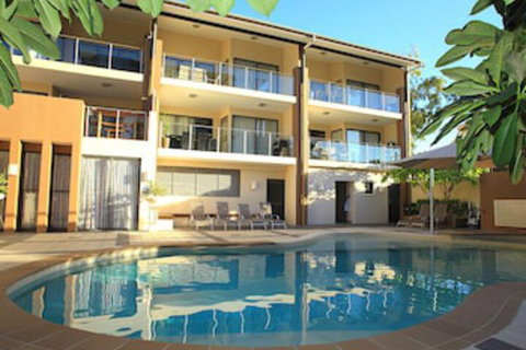 Eden By The Bay - Yamba Accommodation 3