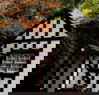 Tudor Cottages Mt Dandenong - Yamba Accommodation