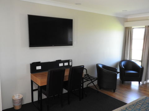 Australian Homestead - Yamba Accommodation 5