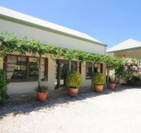 Daisy Cottage - Yamba Accommodation