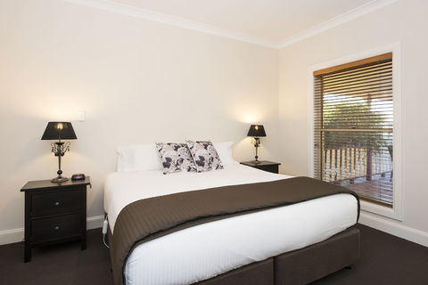 Colonial Court Villas - Yamba Accommodation 2